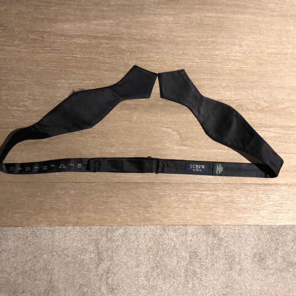 J.Crew Self Tie Silk Bow Tie - Black